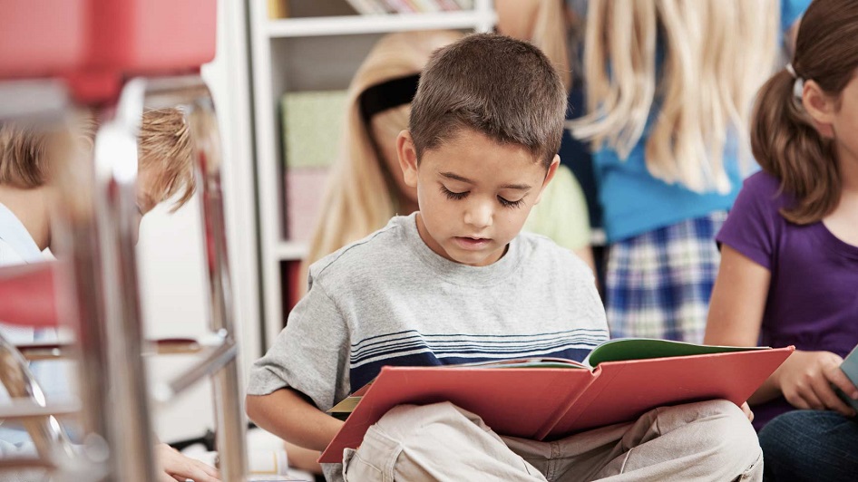 kids teaching foreign language